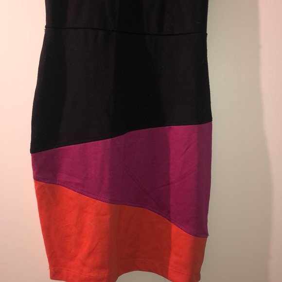 Dress - Picture 2 of 7